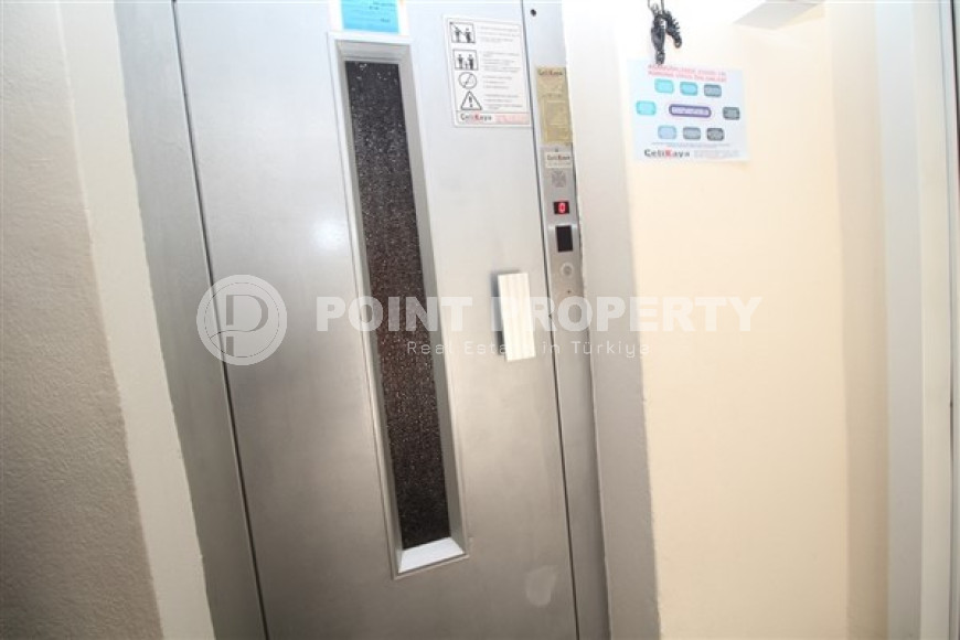 One bedroom apartment, 55m², in a complex with a swimming pool 100m from the sea in Oba, Alanya.-id-1571-photo-21