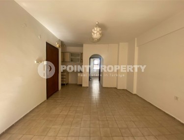 Inexpensive apartment 150 meters from the sea, on the main street of the Mahmutlar district-id-7394-photo-2