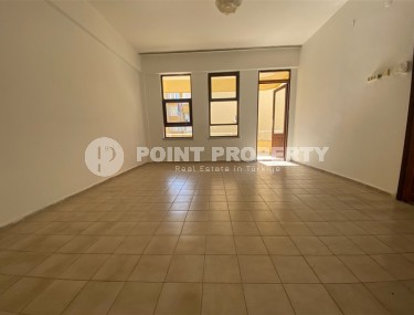 Inexpensive apartment 150 meters from the sea, on the main street of the Mahmutlar district-id-7394-photo-3
