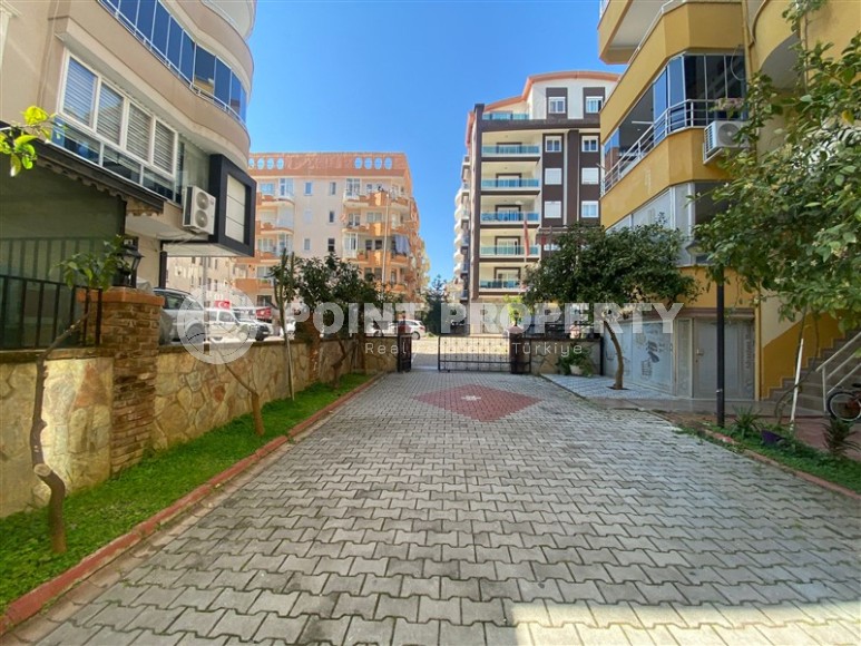 Inexpensive apartment 150 meters from the sea, on the main street of the Mahmutlar district-id-7394-photo-15