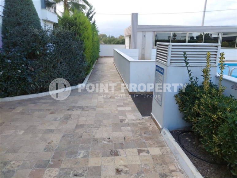 Inexpensive apartment with its own green garden, in a prestigious area of Antalya - Deşemalti-id-7400-photo-15