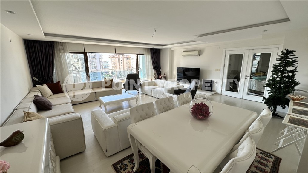 Spacious linear apartment 3+1 700 meters from the sea, in the center of the modern area of Alanya - Cikcilli-id-7407-photo-2