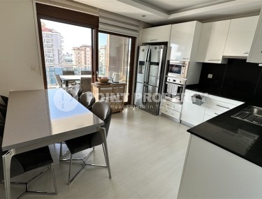 Spacious linear apartment 3+1 700 meters from the sea, in the center of the modern area of Alanya - Cikcilli-id-7407-photo-3