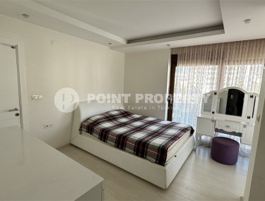 Spacious linear apartment 3+1 700 meters from the sea, in the center of the modern area of Alanya - Cikcilli-id-7407-photo-4