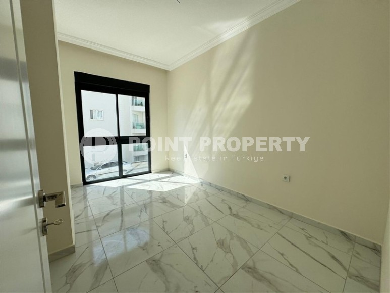 New 1+1 apartment with high-quality finishing, on the 1st floor in a residential complex, commissioned in 2023-id-7409-photo-4