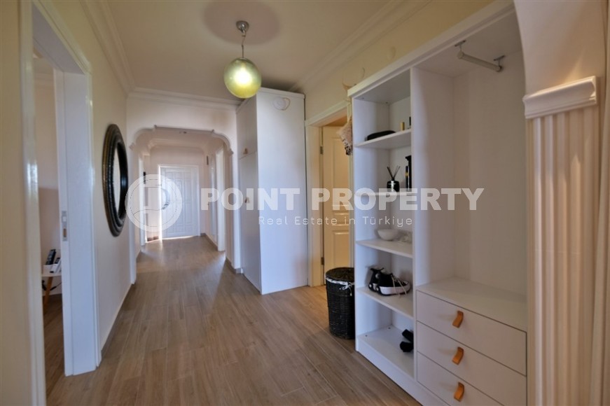 Bright, atmospheric apartment 3+1, with a total area of 145 m2, in a comfortable residential complex in the Mahmutlar area-id-7410-photo-9