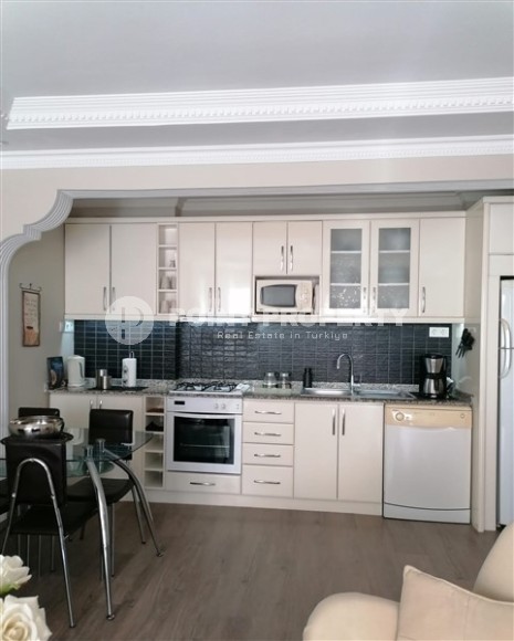 Светлая, уютная квартира с большим застекленным балконом, в 650 метрах от роскошного песчаного пляжа-id-7415-фото-3