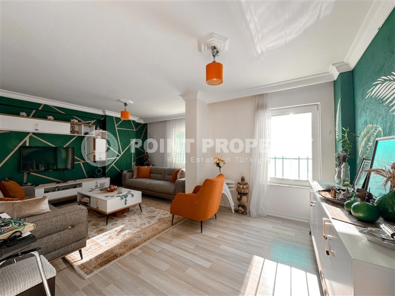 Большая двухуровневая квартира 4+1 с видом на город и горы, на 10-м этаже с мансардой, в центре района Джикджилли-id-7417-фото-5