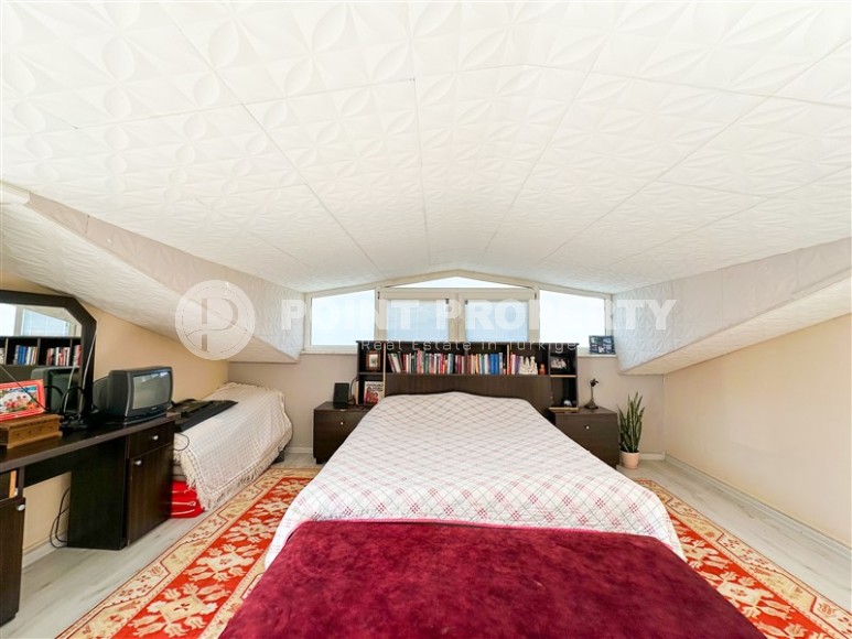 Большая двухуровневая квартира 4+1 с видом на город и горы, на 10-м этаже с мансардой, в центре района Джикджилли-id-7417-фото-8