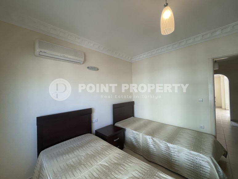 Furnished apartment 2+1 with panoramic views of the city and the sea, 600 meters from the sea, in the center of Mahmutlar-id-7418-photo-12