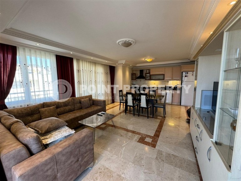 Панорамная двухуровневая квартира 4+2 с видом на море и горы, в центре популярного района Аланьи - Махмутлар-id-7421-фото-2