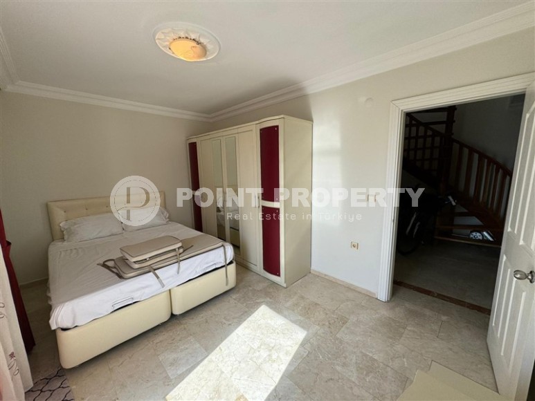 Панорамная двухуровневая квартира 4+2 с видом на море и горы, в центре популярного района Аланьи - Махмутлар-id-7421-фото-6