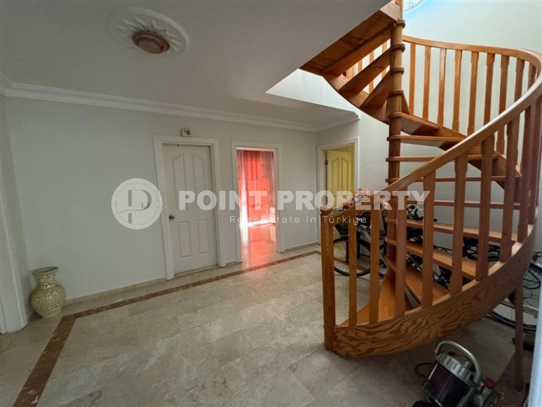 Панорамная двухуровневая квартира 4+2 с видом на море и горы, в центре популярного района Аланьи - Махмутлар-id-7421-фото-11