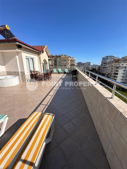 Панорамная двухуровневая квартира 4+2 с видом на море и горы, в центре популярного района Аланьи - Махмутлар-id-7421-фото-16