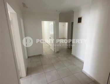 Panoramic apartment with city and mountain views 250 meters from the sea, in the center of Mahmutlar-id-7422-photo-5