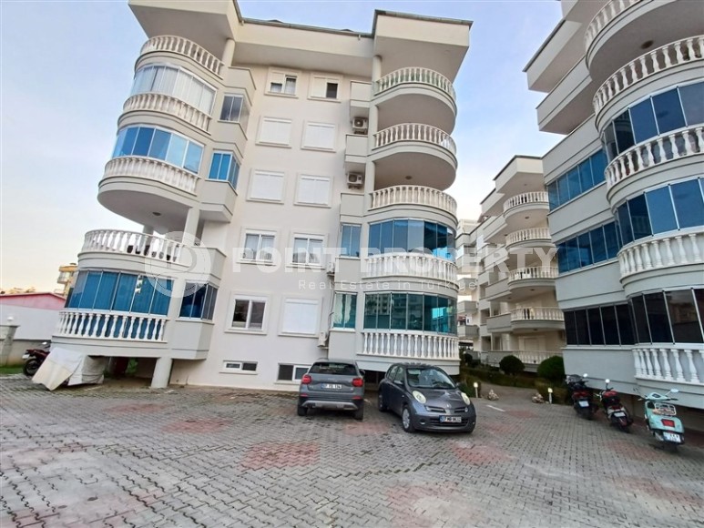 Duplex apartment 4+1, with a total area of 220 m2, on the 5th floor with an attic in a complex built in 2006-id-7423-photo-1