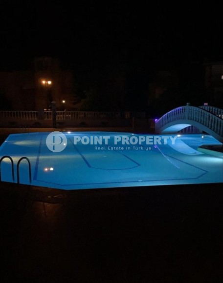 Трехэтажная вилла-близнец 3+1 в 200 метрах от моря, в живописном, экологически чистом районе Аланьи - Окурджалар-id-7425-фото-11