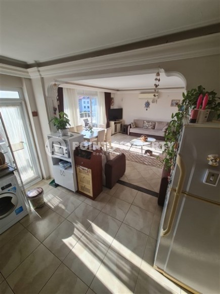 Меблированная квартира 3+1 на 4-м этаже с мансардой, в 350 метрах от моря, в центре района Оба-id-7426-фото-3