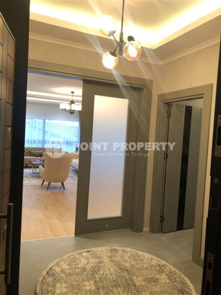 Designer three-bedroom apartment, 120m², on the Alanya Peninsula, in the fortress, in the center of Alanya-id-1573-photo-7