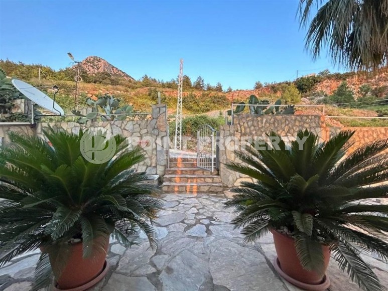 Detached two-storey villa with a swimming pool and a garden, in a prestigious area of Alanya - Kestel-id-7434-photo-24