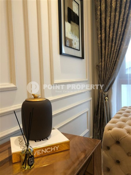 Designer three-bedroom apartment, 120m², on the Alanya Peninsula, in the fortress, in the center of Alanya-id-1573-photo-16