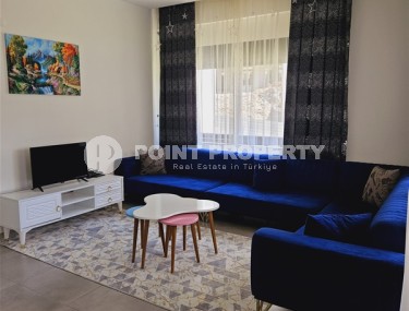 Ready-to-move-in apartment with furniture and household appliances, in a modern area of Alanya - Mahmutlar-id-7439-photo-2