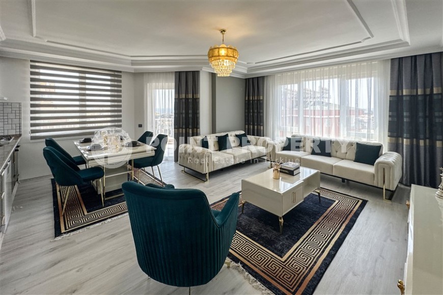 Просторная квартира с современным дизайном, комфортабельной мебелью и всей необходимой бытовой техникой, в центре района Тосмур-id-7440-фото-1