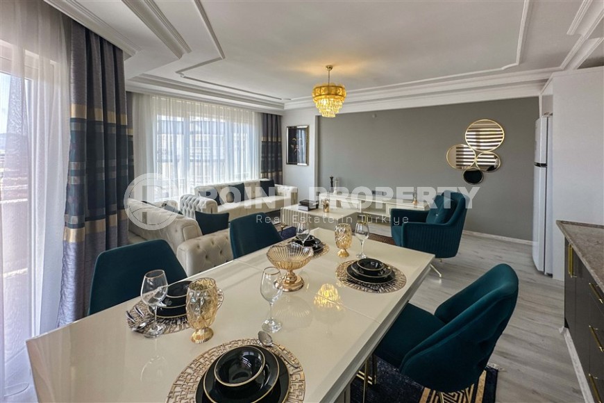 Просторная квартира с современным дизайном, комфортабельной мебелью и всей необходимой бытовой техникой, в центре района Тосмур-id-7440-фото-2