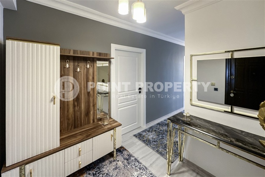 Просторная квартира с современным дизайном, комфортабельной мебелью и всей необходимой бытовой техникой, в центре района Тосмур-id-7440-фото-10