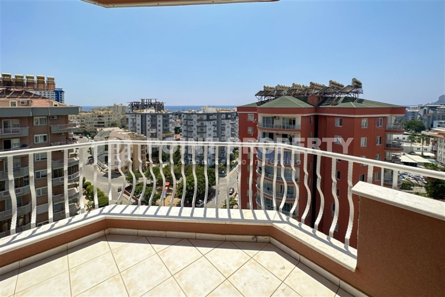 Просторная квартира с современным дизайном, комфортабельной мебелью и всей необходимой бытовой техникой, в центре района Тосмур-id-7440-фото-13