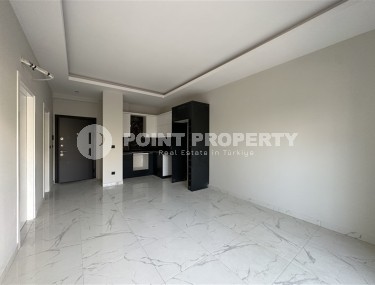 Небольшая квартира с чистовой отделкой в современном жилом комплексе, построенном в 2022 году-id-7446-фото-2