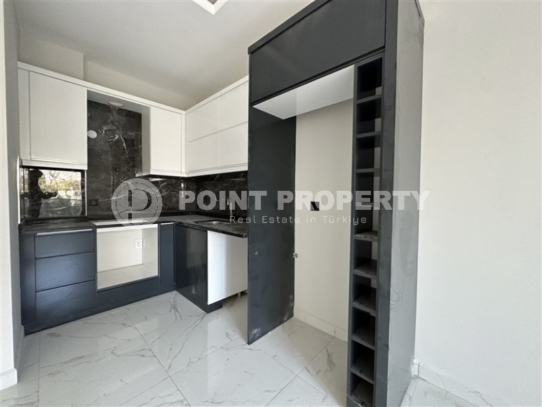 Небольшая квартира с чистовой отделкой в современном жилом комплексе, построенном в 2022 году-id-7446-фото-4