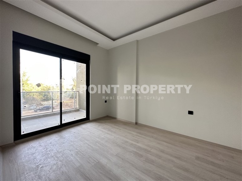 Небольшая квартира с чистовой отделкой в современном жилом комплексе, построенном в 2022 году-id-7446-фото-5