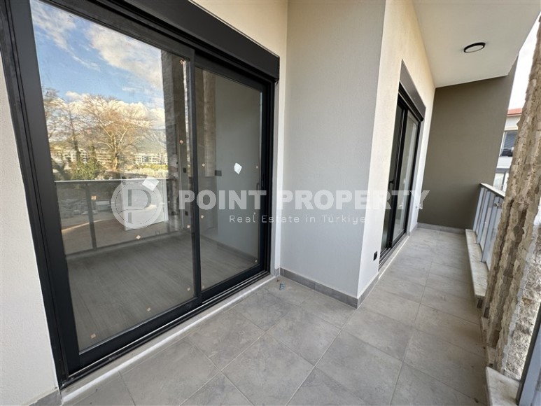 Небольшая квартира с чистовой отделкой в современном жилом комплексе, построенном в 2022 году-id-7446-фото-7