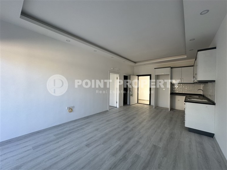 Небольшая новая квартира с чистовой отделкой, на 1-м этаже в резиденции, введенной в эксплуатацию в 2024 году-id-7449-фото-2