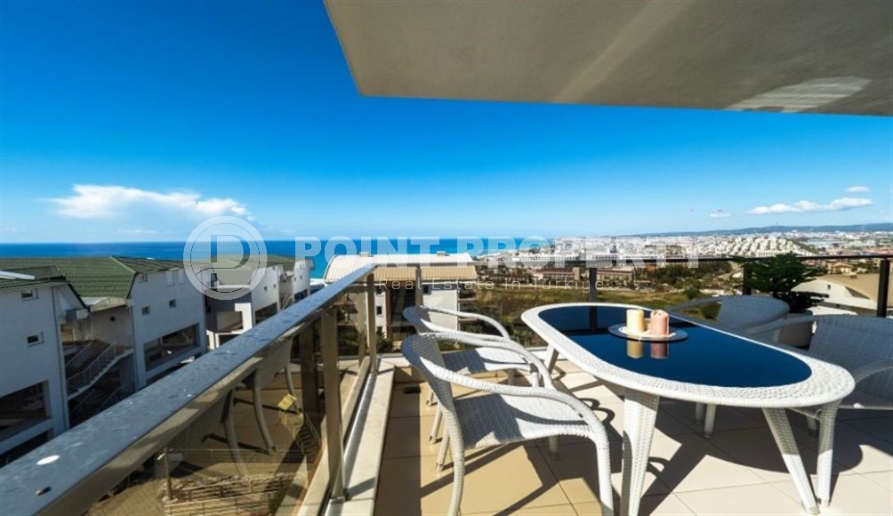 Панорамная двухуровневая квартира с видом на море на 3-м этаже с мансардой, в 500 метрах от пляжа и набережной-id-7454-фото-13