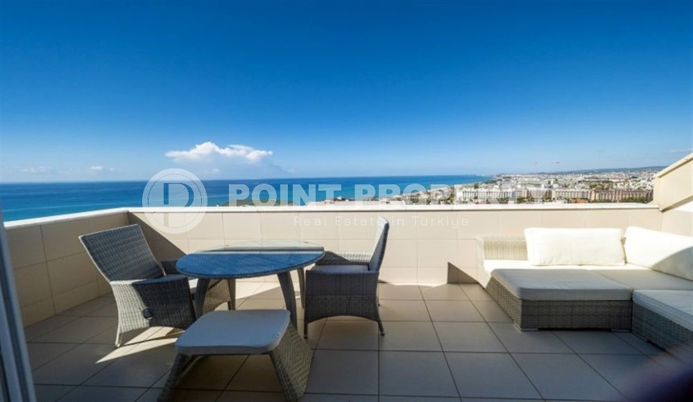 Панорамная двухуровневая квартира с видом на море на 3-м этаже с мансардой, в 500 метрах от пляжа и набережной-id-7454-фото-14