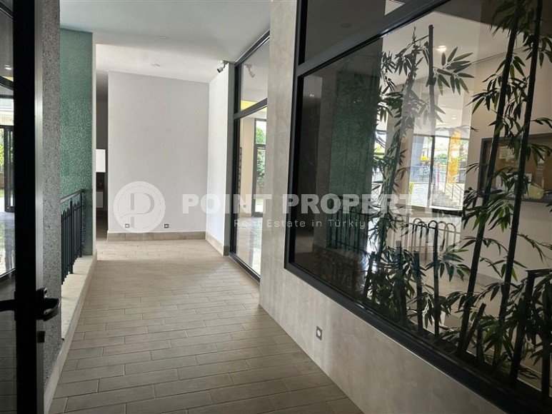 Spacious 2+1 apartment with a total area of 100 m2, in the center of the popular area of Alanya - Mahmutlar-id-7456-photo-13