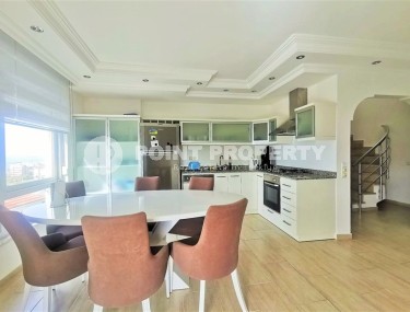 Панорамная квартира с большой открытой террасой, в 550 метрах от пляжа и набережной-id-7463-фото-4