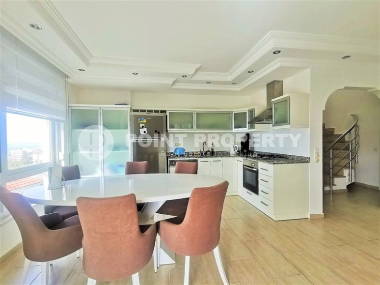 Панорамная квартира с большой открытой террасой, в 550 метрах от пляжа и набережной-id-7463-фото-4