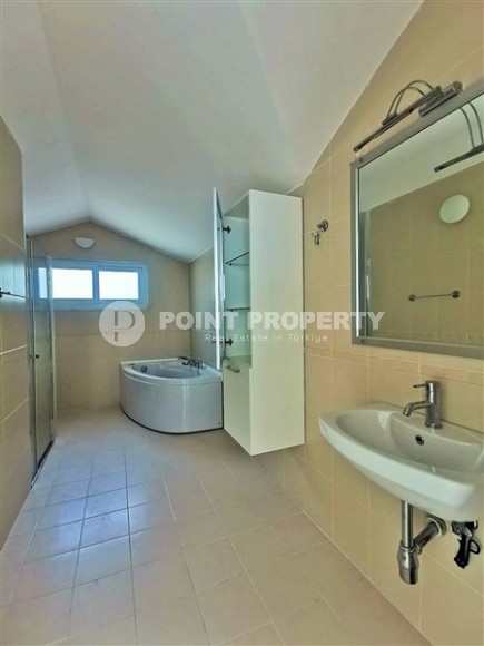 Панорамная квартира с большой открытой террасой, в 550 метрах от пляжа и набережной-id-7463-фото-11