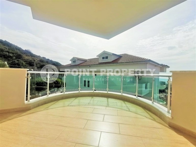 Панорамная квартира с большой открытой террасой, в 550 метрах от пляжа и набережной-id-7463-фото-13