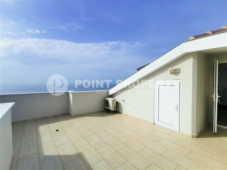 Панорамная квартира с большой открытой террасой, в 550 метрах от пляжа и набережной-id-7463-фото-14