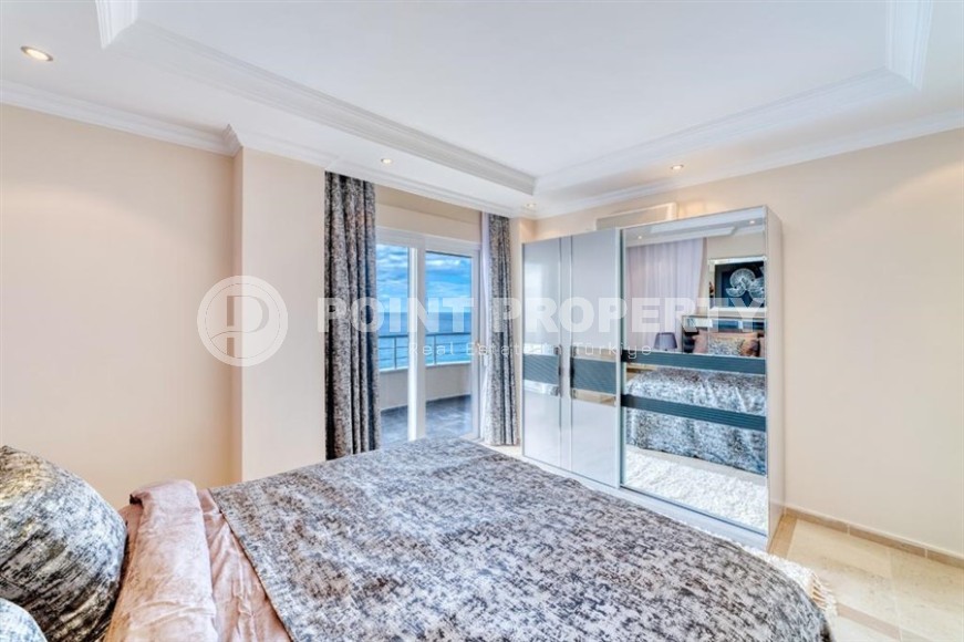 Квартира с роскошным панорамным видом на море и гору Кале, в центре спокойного района Аланьи - Тосмур-id-7464-фото-11