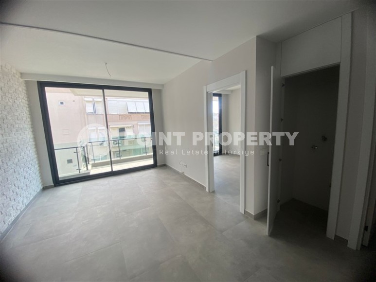 Two-room apartment 60 m2 in a residence under construction 150 meters from Cleopatra Beach, Alanya center-id-3925-photo-2