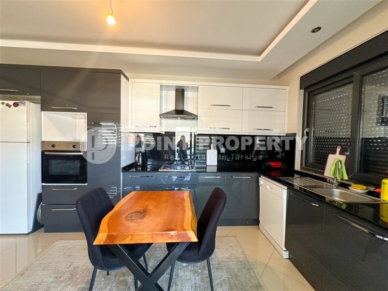 Просторная квартира 2+1, общей площадью 110 м2, в нескольких минутах ходьбы от моря и центра района Оба-id-7466-фото-3