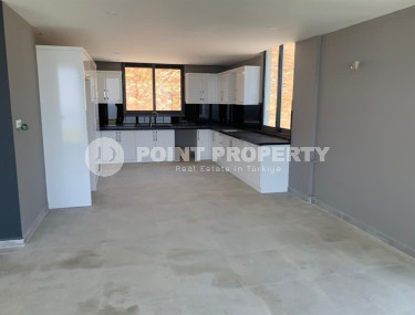 Three-storey villa 5+1 in the central area of Alanya with private pool-id-1082-photo-5