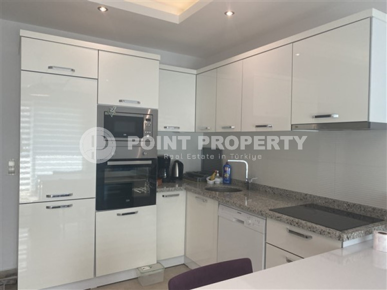 Furnished one bedroom apartment, 55m², in a luxury complex in Mahmutlar, Alanya-id-1576-photo-2