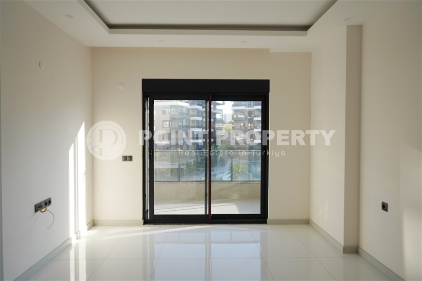 Небольшая квартира с качественной чистовой отделкой, на 1-м этаже в современном жилом комплексе с инфраструктурой «город в городе»-id-7473-фото-3