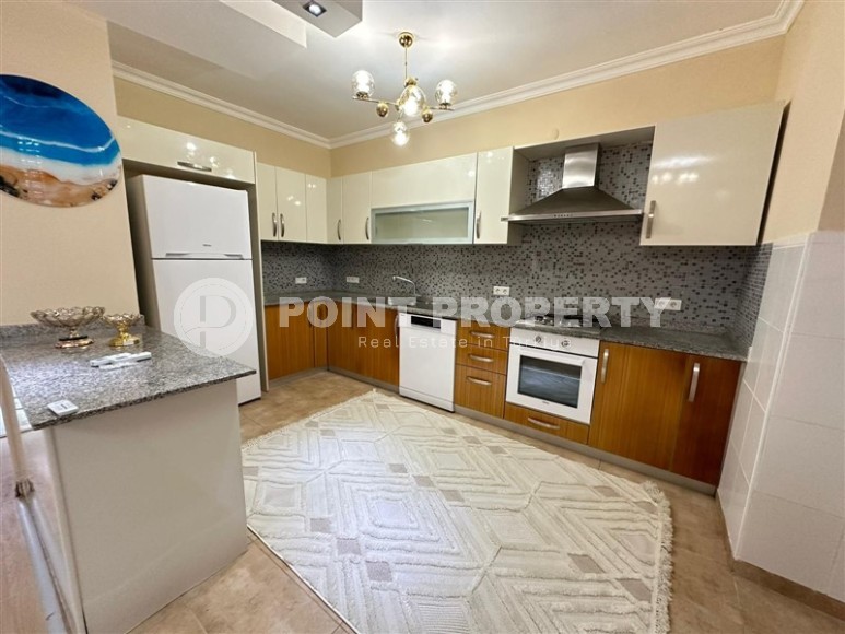 Двухэтажная вилла с собственным садом в 200 метрах от моря-id-5092-фото-15